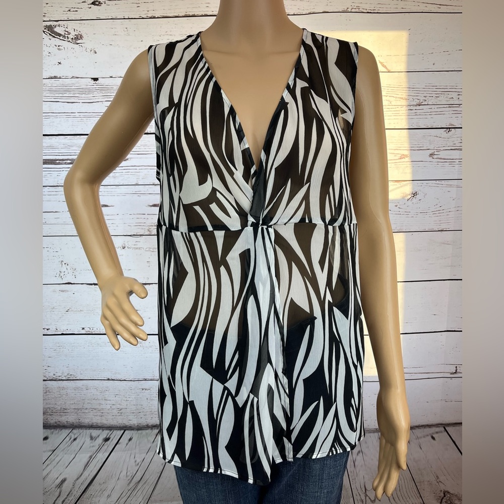 NWT- New York & Company zebra print blouse!
